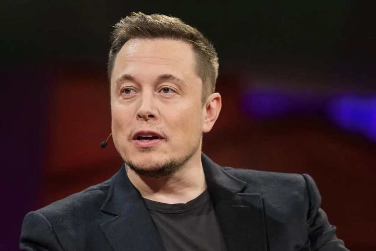 Elon Musk squadra calcio